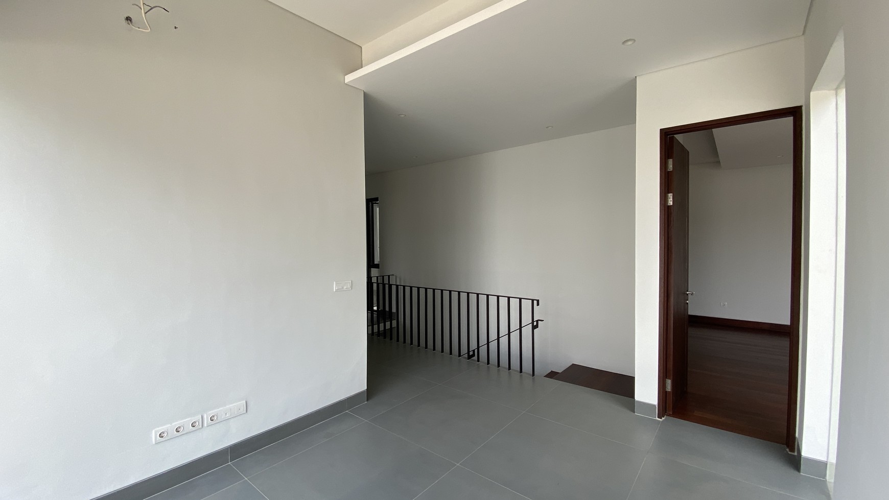 BRAND NEW HOUSE DALAM TOWNHOUSE DI PONDOK LABU JAKARTA SELATAN