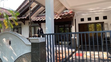 RUMAH SIAP HUNI DI LOKASI YANG STRATEGIS DI CLUSTER TROPIKANA JABABEKA RESIDENCE