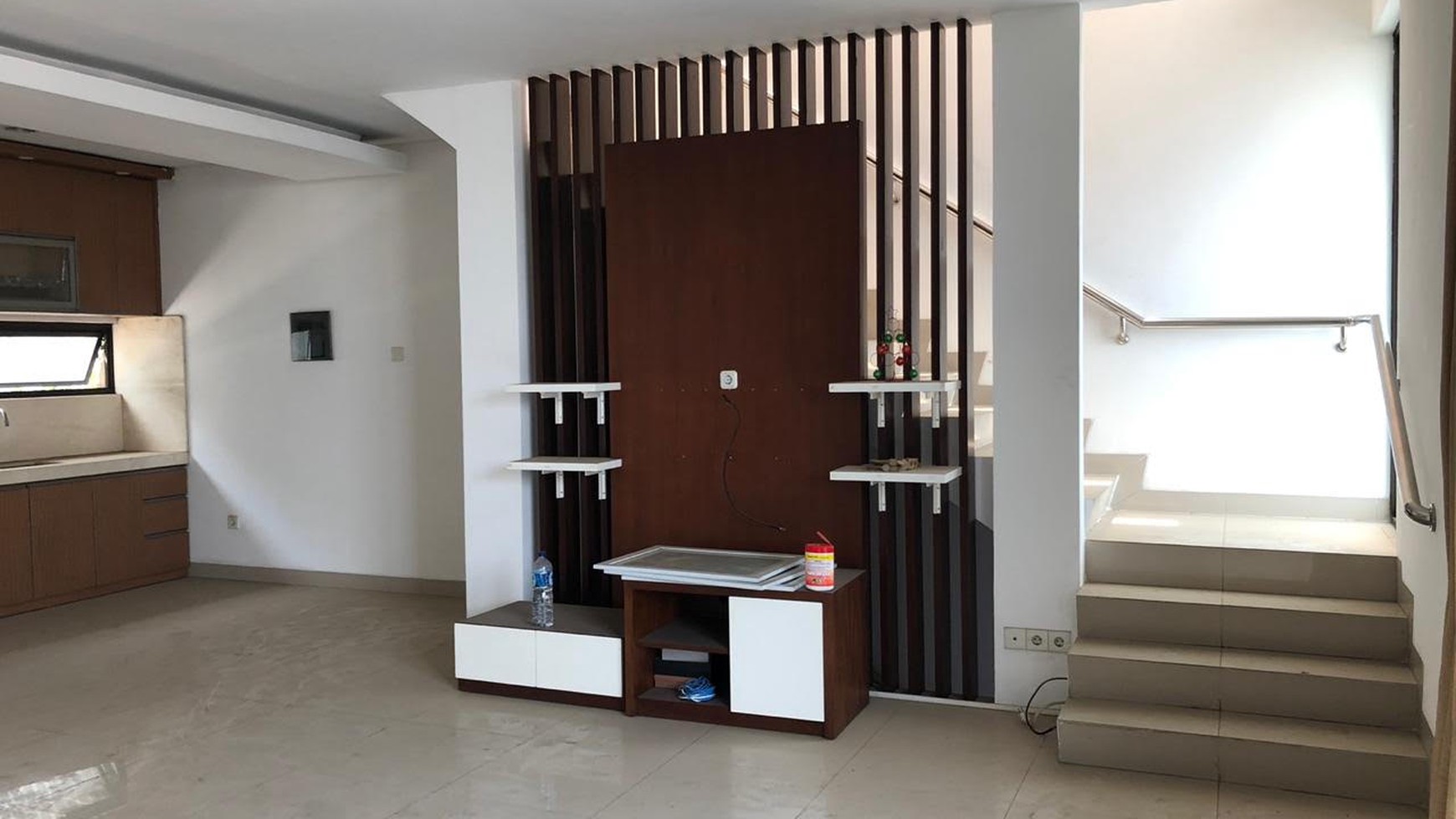 Rumah Townhouse Murah di Bangka Kemang Design Modern Siap Huni Strategis Kompleks dg Security Gate