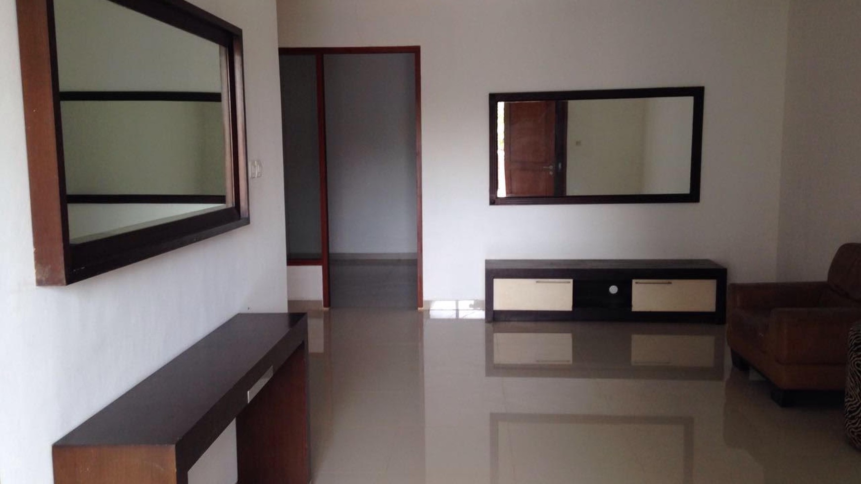 Rumah townhouse 750 m dr Cinere mall dg lingkungan nyaman