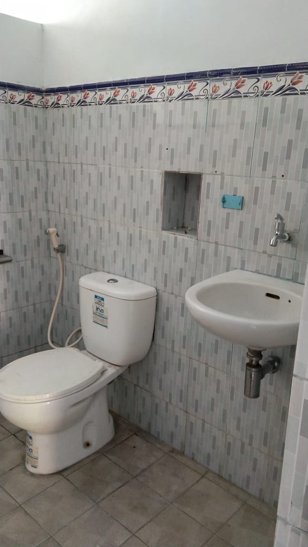 1474. Dijual Ruko Strategis di Jln. Raya Labruk, Lumajang