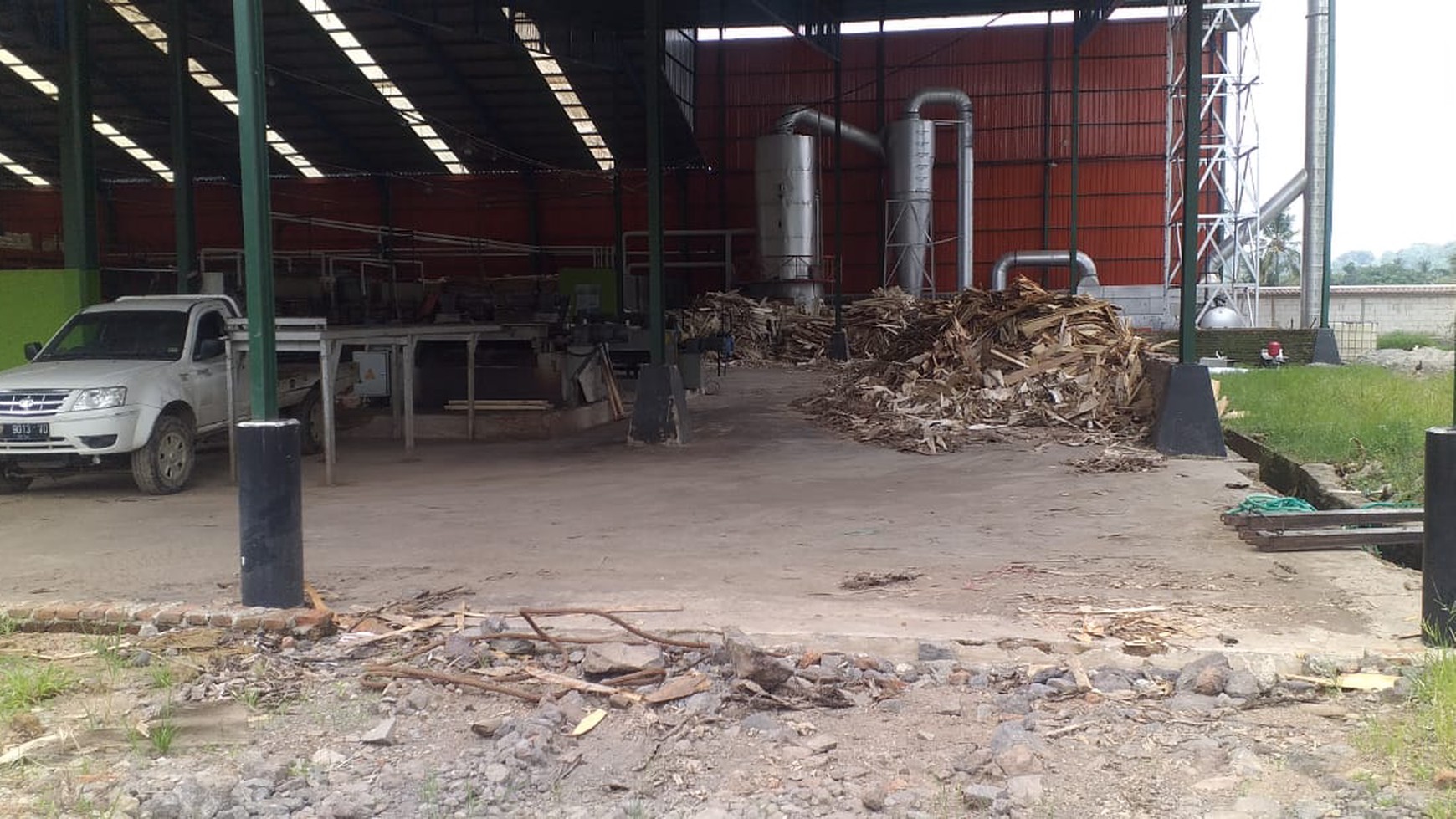 1489. Dijual Ex Pabrik Plywood, Glenmore, Banyuwangi