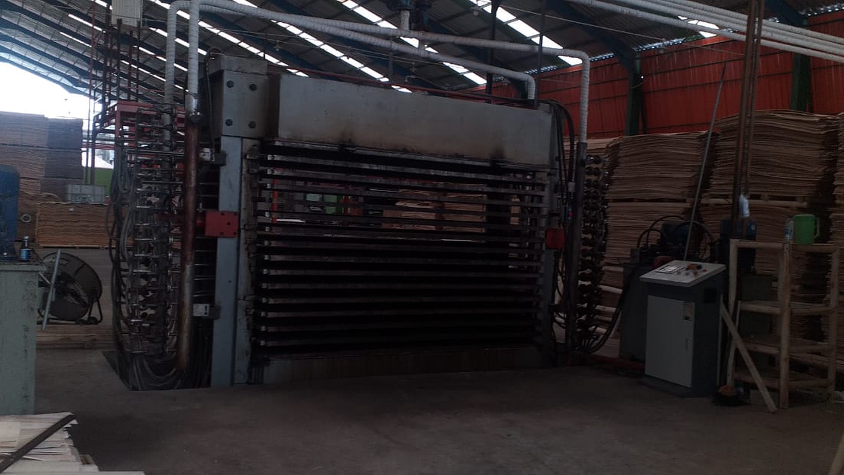 1489. Dijual Ex Pabrik Plywood, Glenmore, Banyuwangi