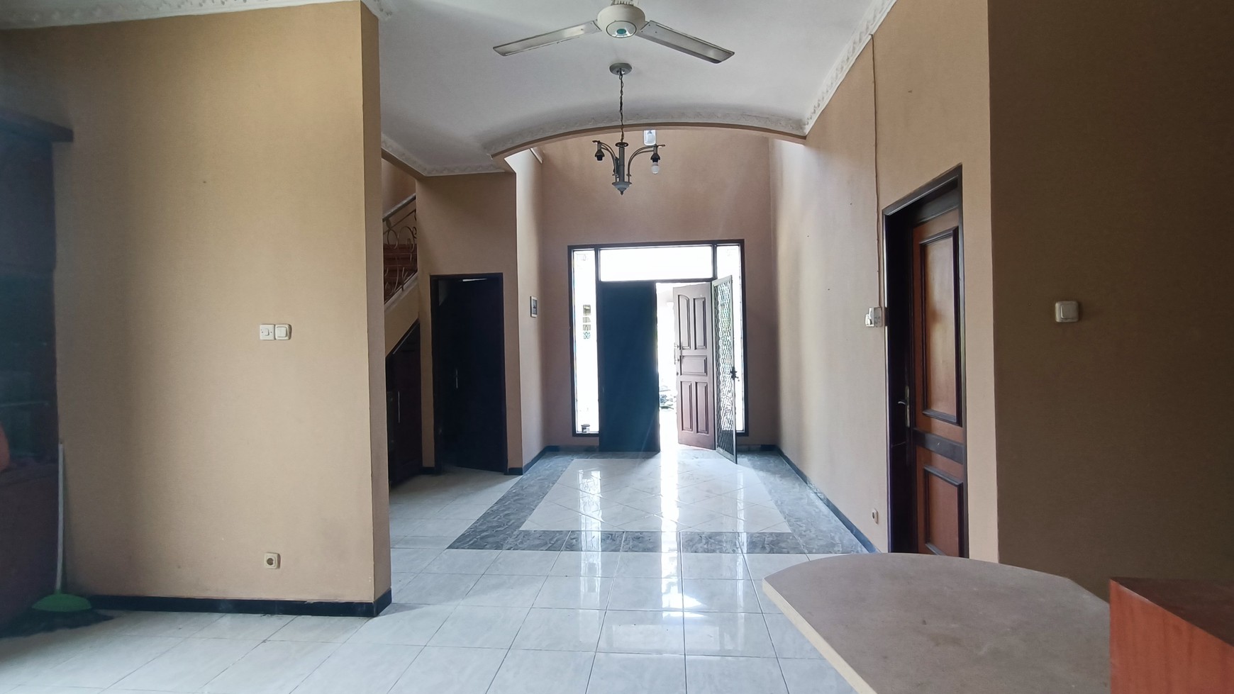 1494. Dijual Rumah Regency Kuda Dua Jagir