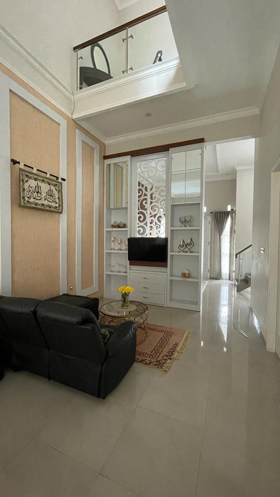 1507. Dijual Rumah Simpang Kalpataru , Malang