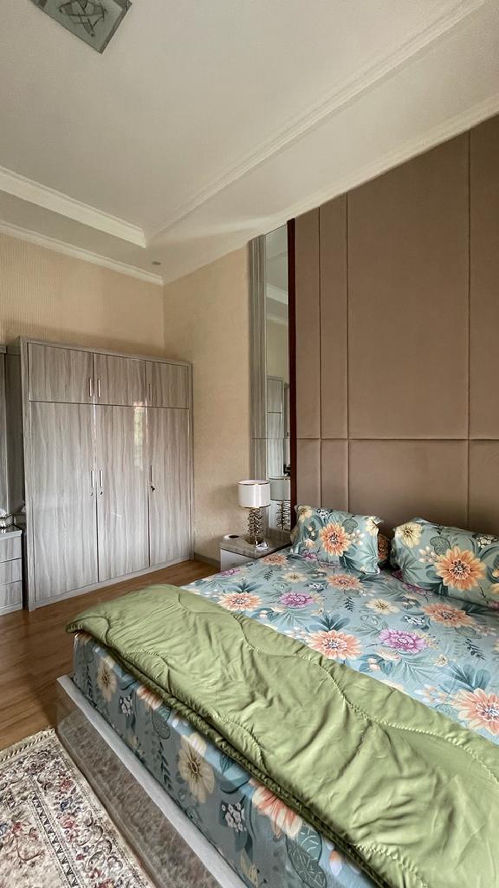 1507. Dijual Rumah Simpang Kalpataru , Malang