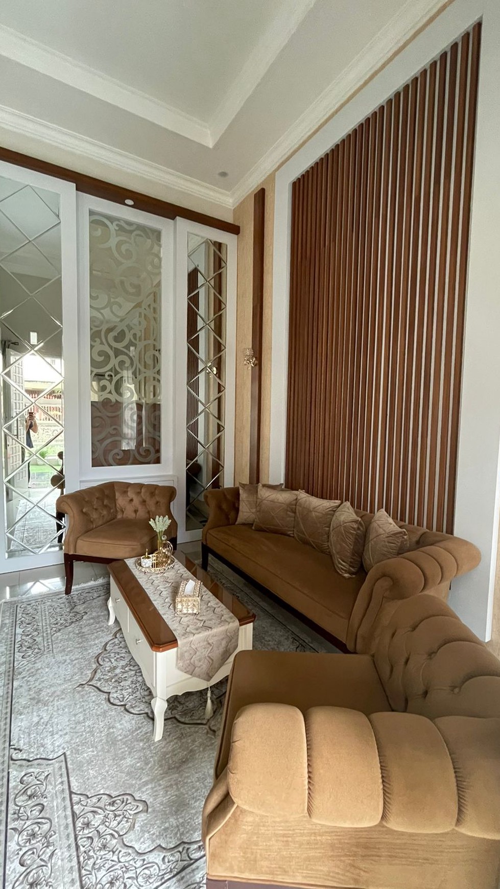 1507. Dijual Rumah Simpang Kalpataru , Malang