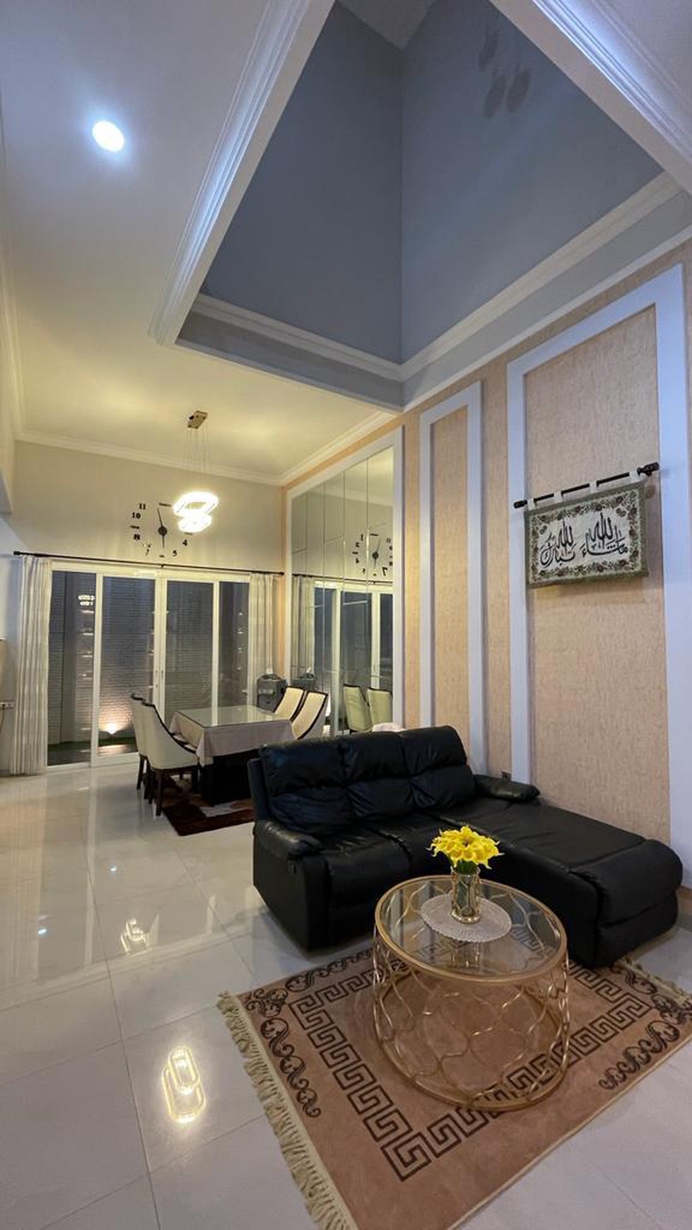 1507. Dijual Rumah Simpang Kalpataru , Malang