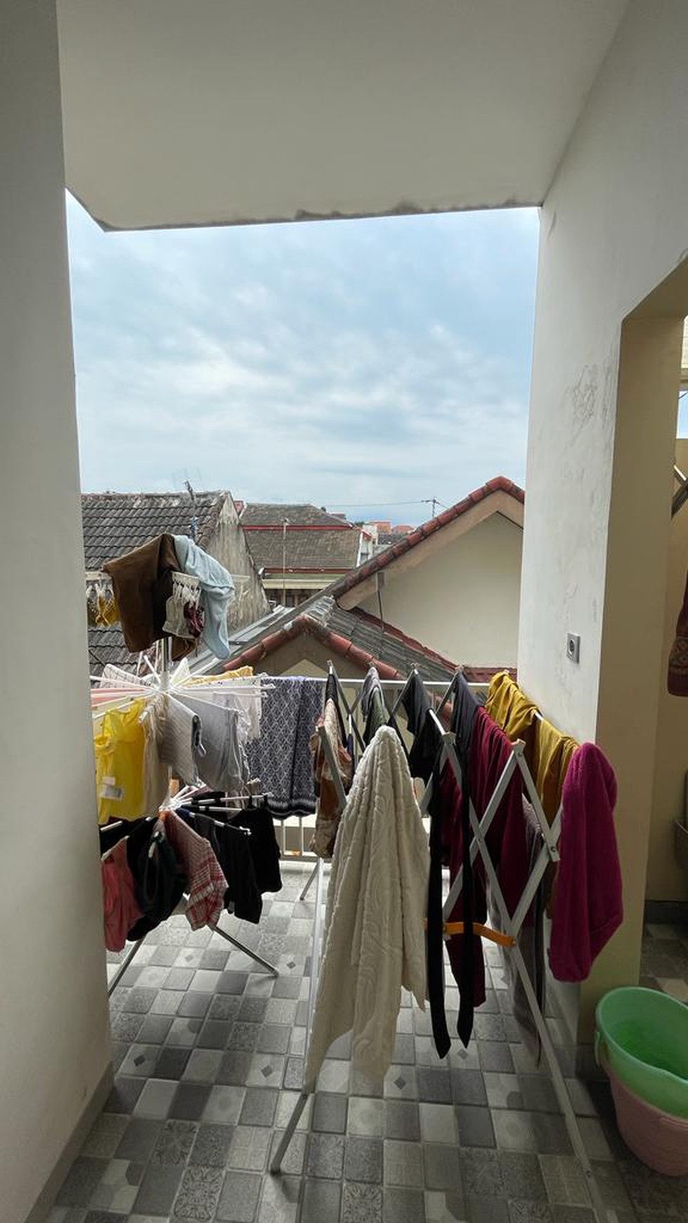 1507. Dijual Rumah Simpang Kalpataru , Malang