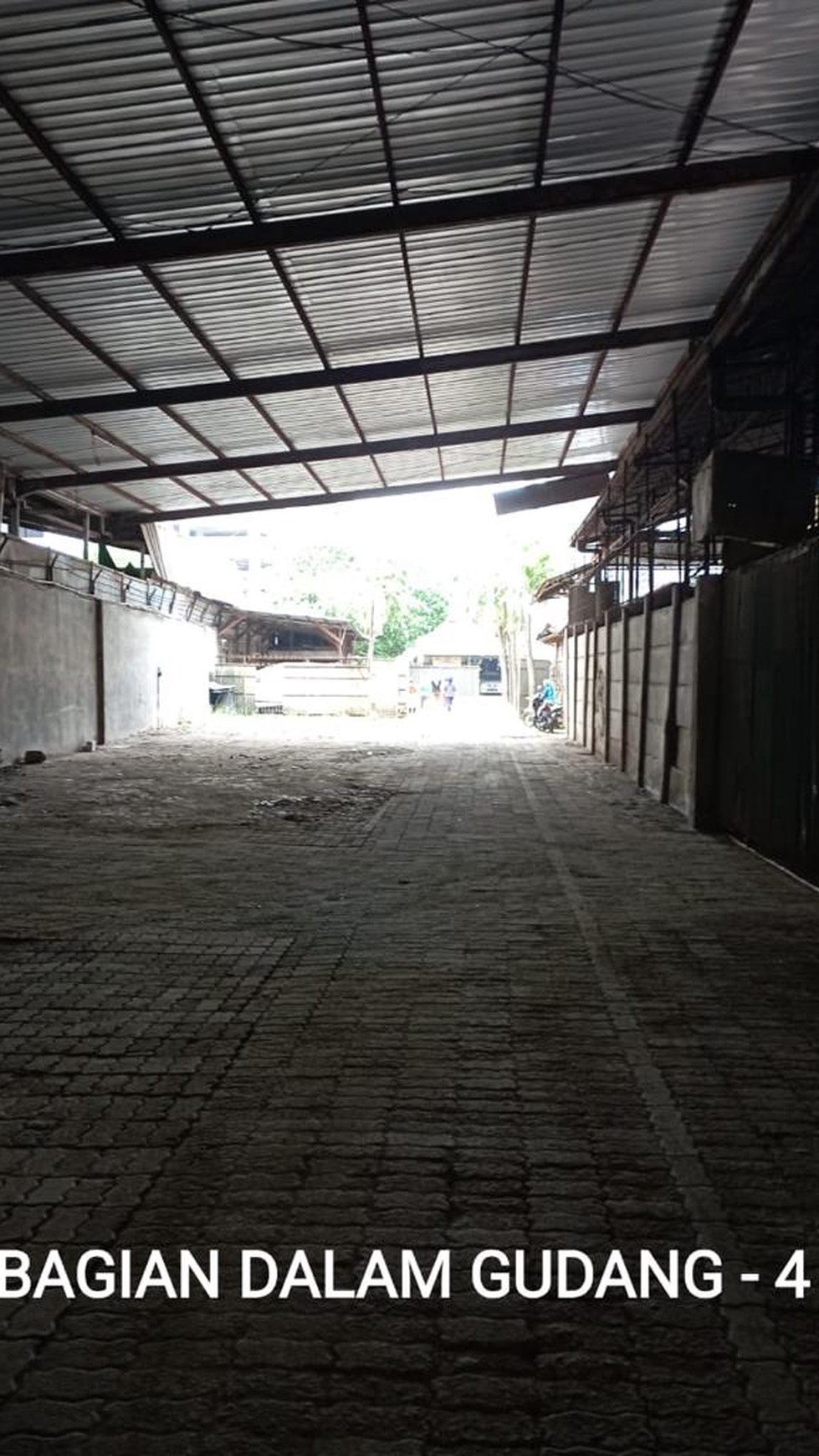 Dijual Gudang Hitung Tanah & Lokasi Strategis @Sudimara, Pinang