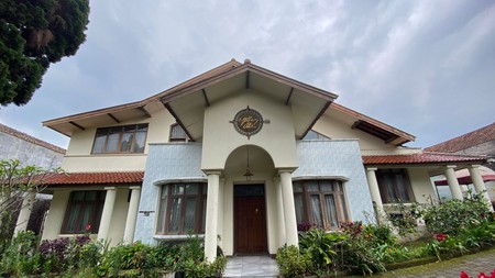Dijual Rumah Asri di Jl Maribaya Lembang Bandung Barat