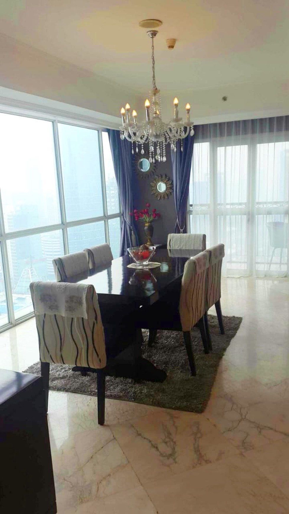 Bellagio Residence  200m2, 3 bedroom besar, city view,  siap huni, Murah  4 milyar 