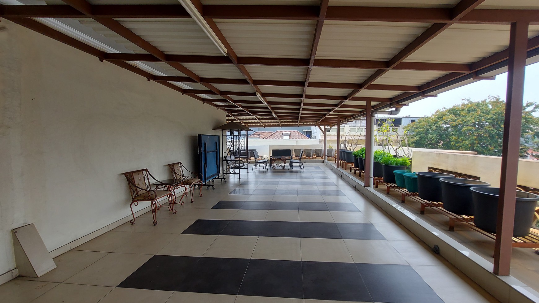 Rumah hoek timur selatan siap pakai dekat Jln. Biak, Cideng, Gambir