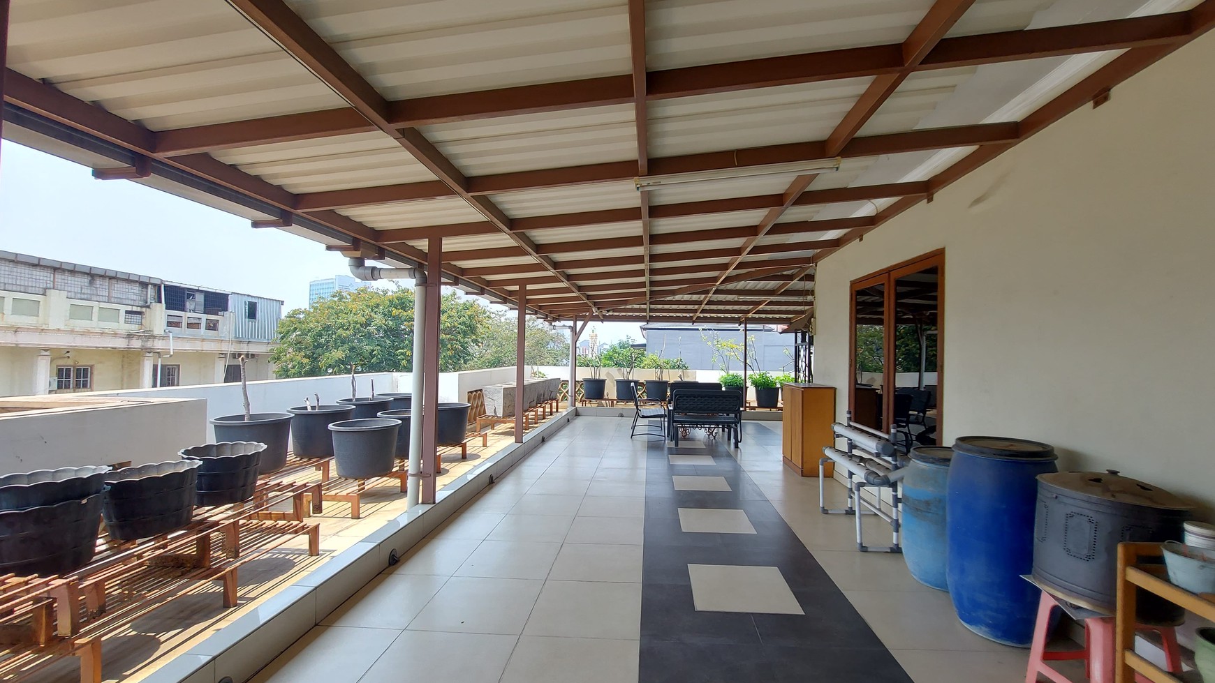Rumah hoek timur selatan siap pakai dekat Jln. Biak, Cideng, Gambir