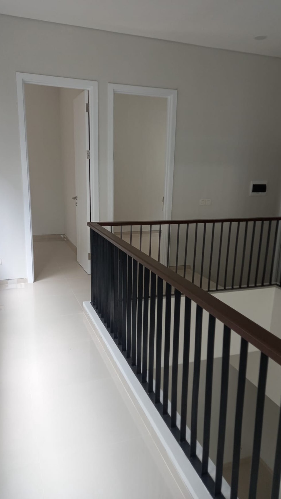 Rumah Bagus Fully Furnished Di Cluster Discovery Residence Bintaro Jaya