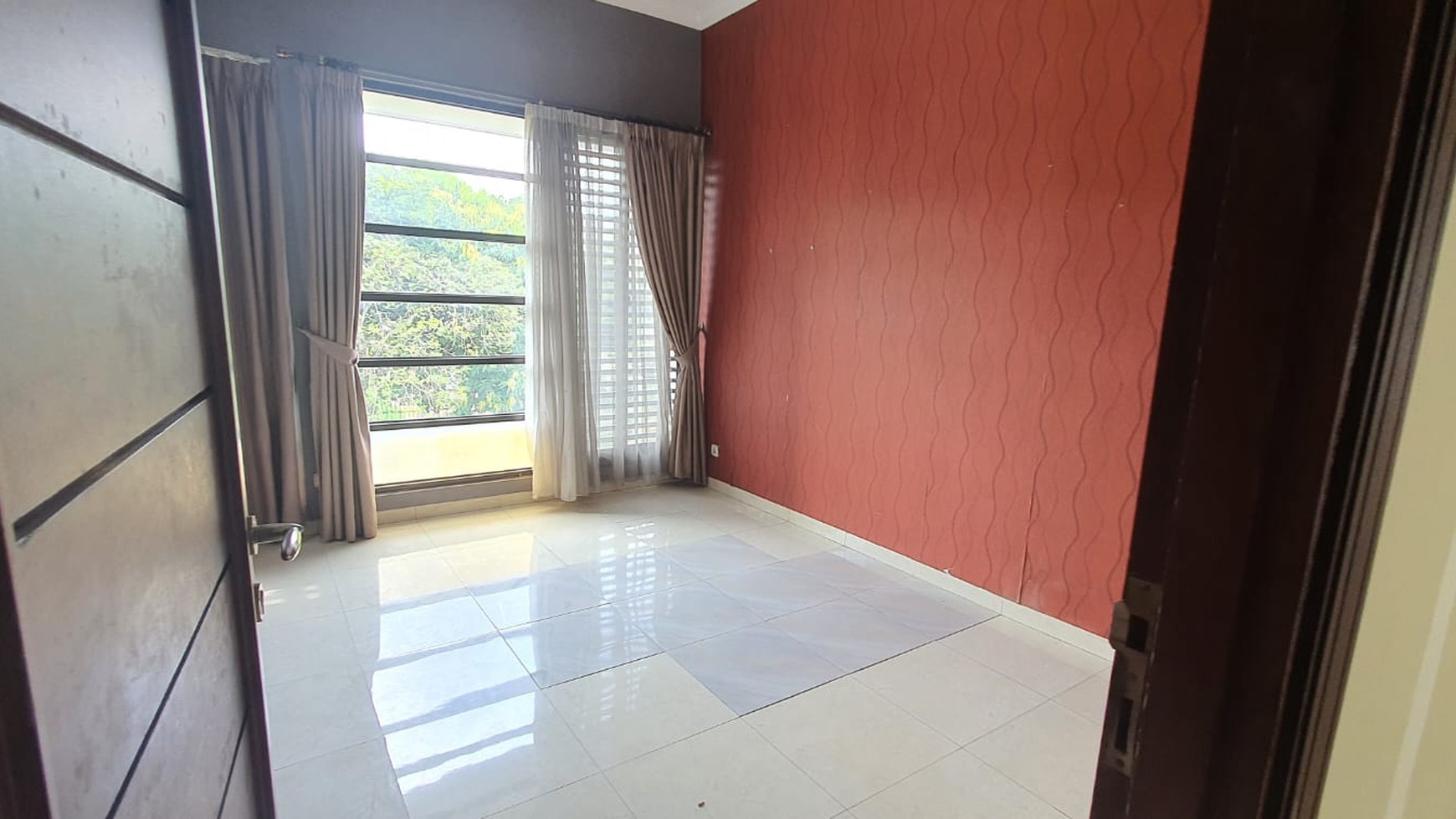 Rumah Bagus Di Emerald Residence Bintaro Jaya Sektor 9