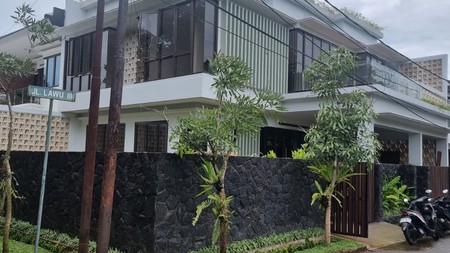 Rumah Bagus Di Villa Gunung Lestari, Jl Lawu Ciputat