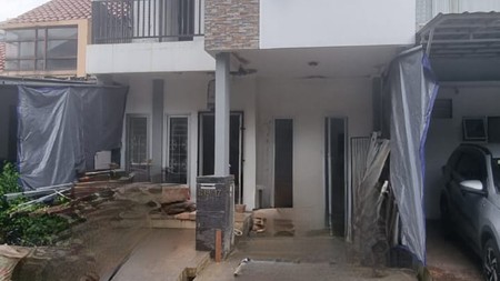 Rumah Bagus Di Mahagoni Park Graha Raya Bintaro Jaya