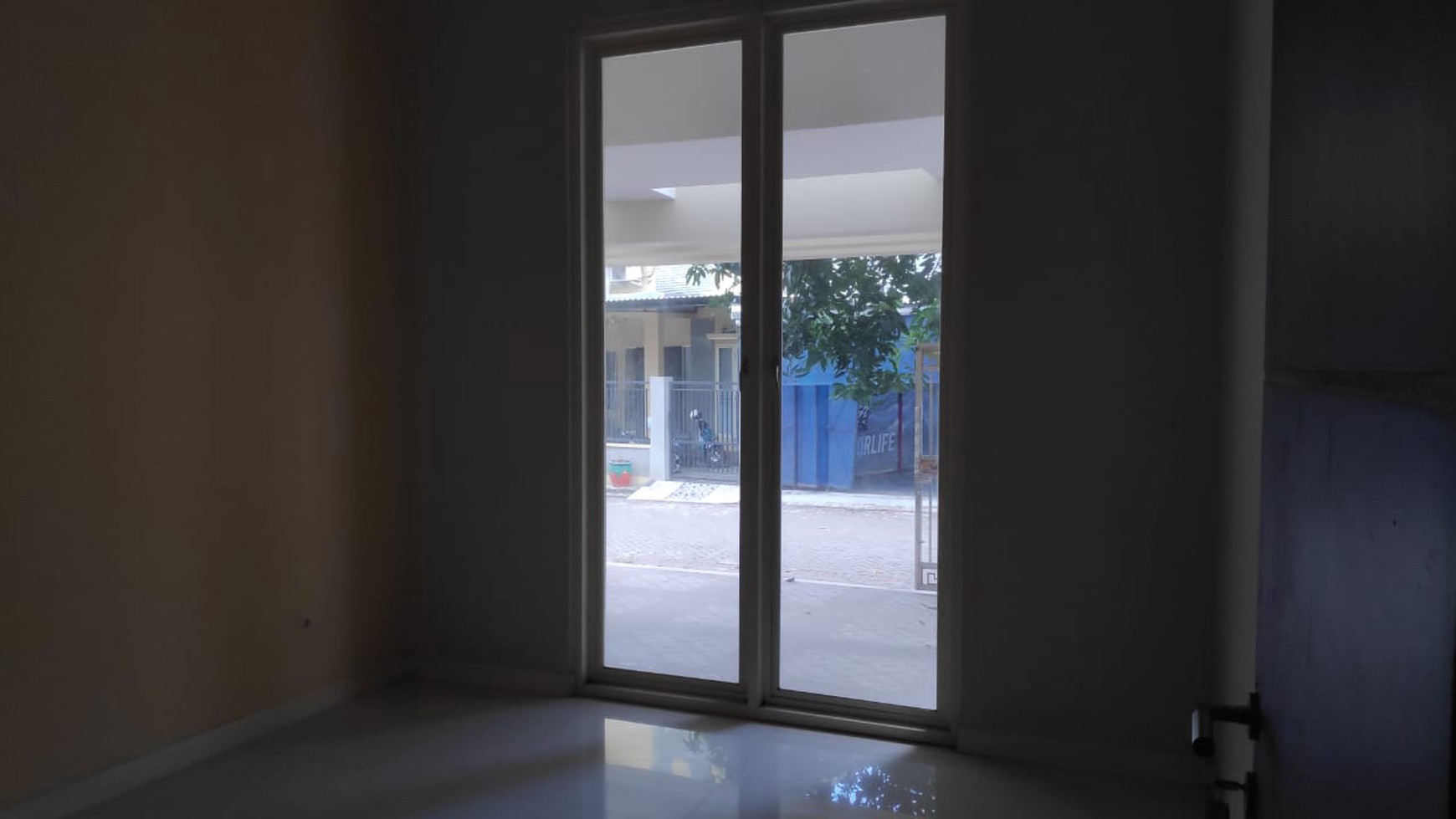 1455. Graha Santoso Surabaya Timur