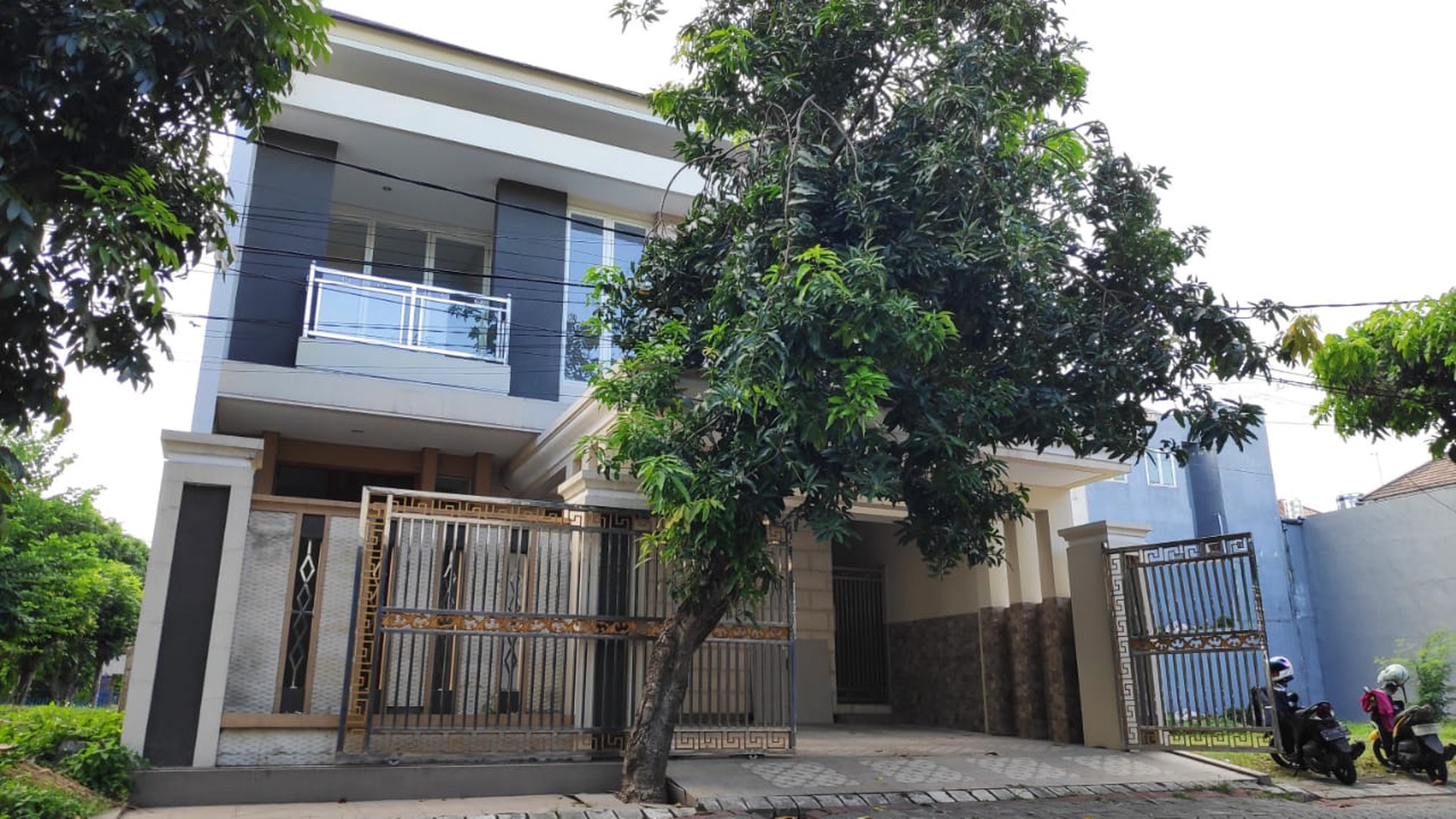 1455. Graha Santoso Surabaya Timur