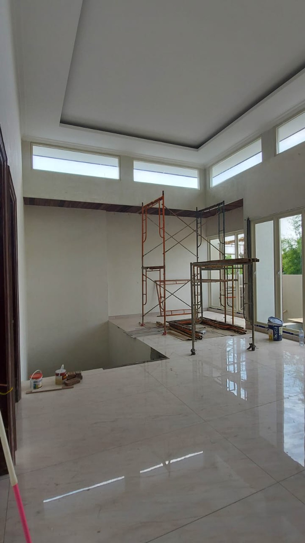 1447. SOUTH EMERALD MANSION Citraland Surabaya Barat