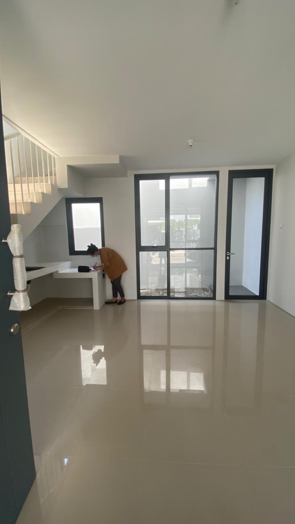 1446. Royal Residence cluster Serenade Surabaya Barat