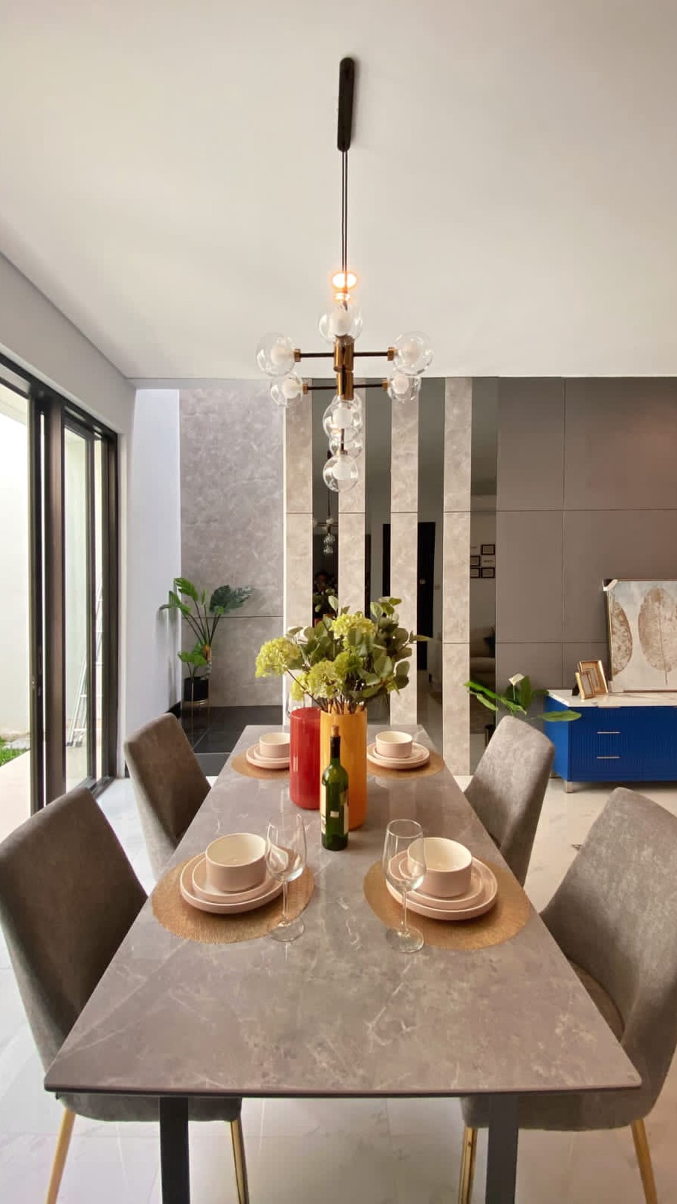 1441. RUMAH MODERN SCANDINAVIAN HOUSE