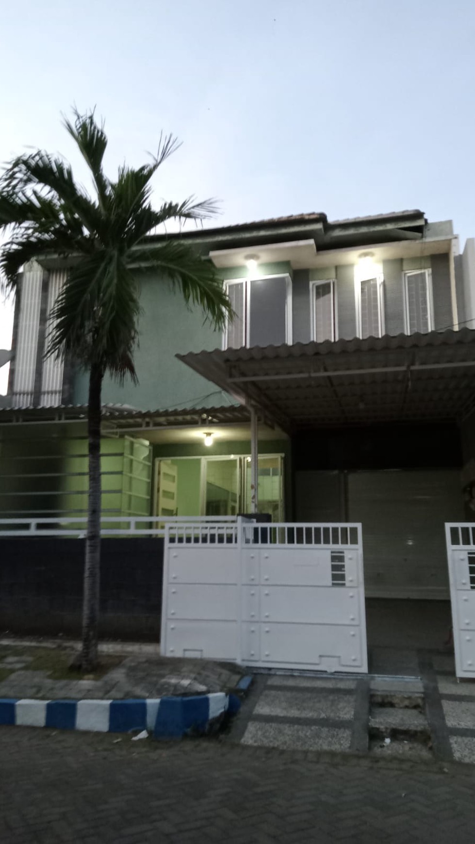 1428. Dijual Rumah Palem Selatan Pondok Tjandra Indah Waru Sidoarjo