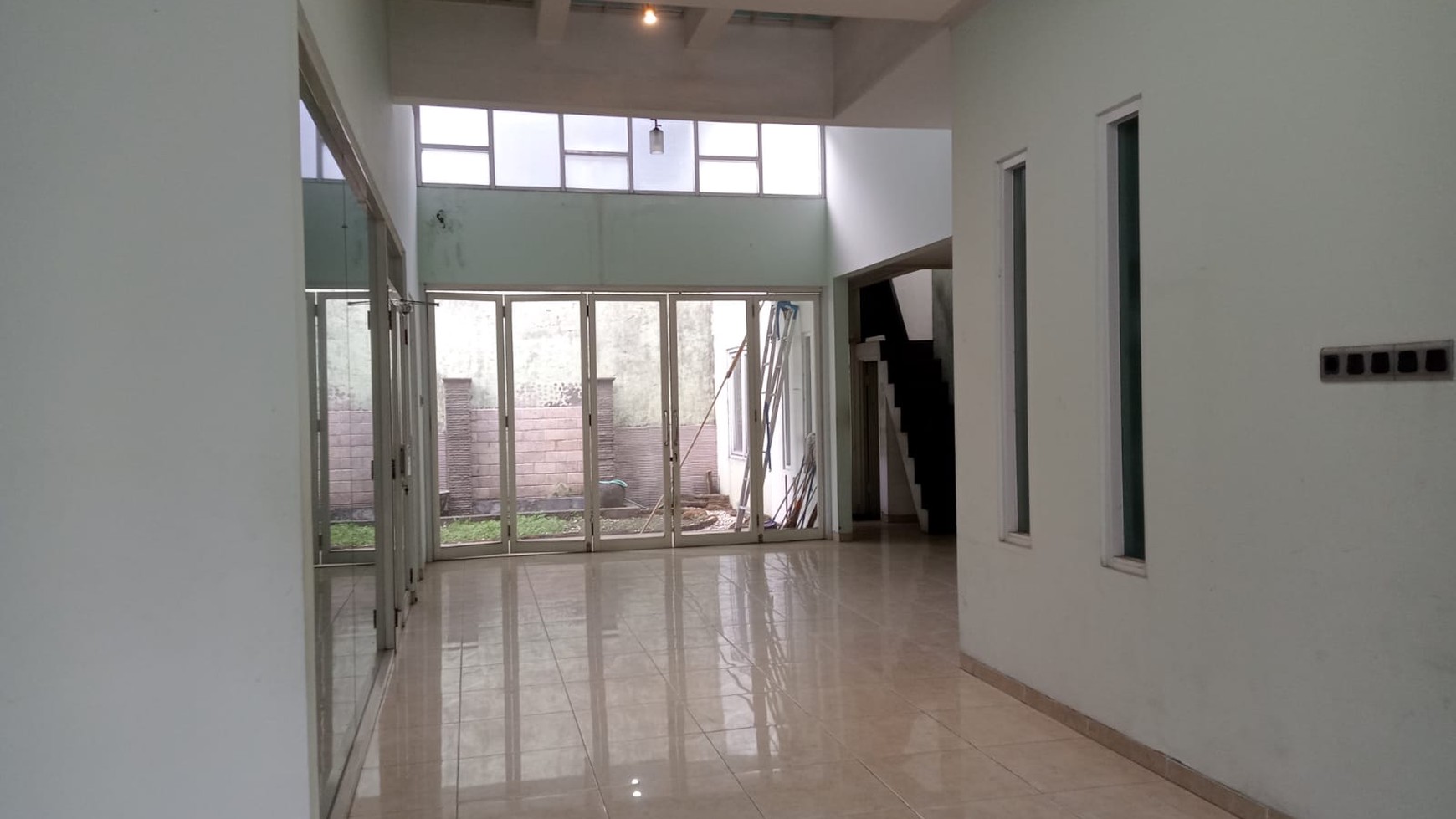 1428. Dijual Rumah Palem Selatan Pondok Tjandra Indah Waru Sidoarjo