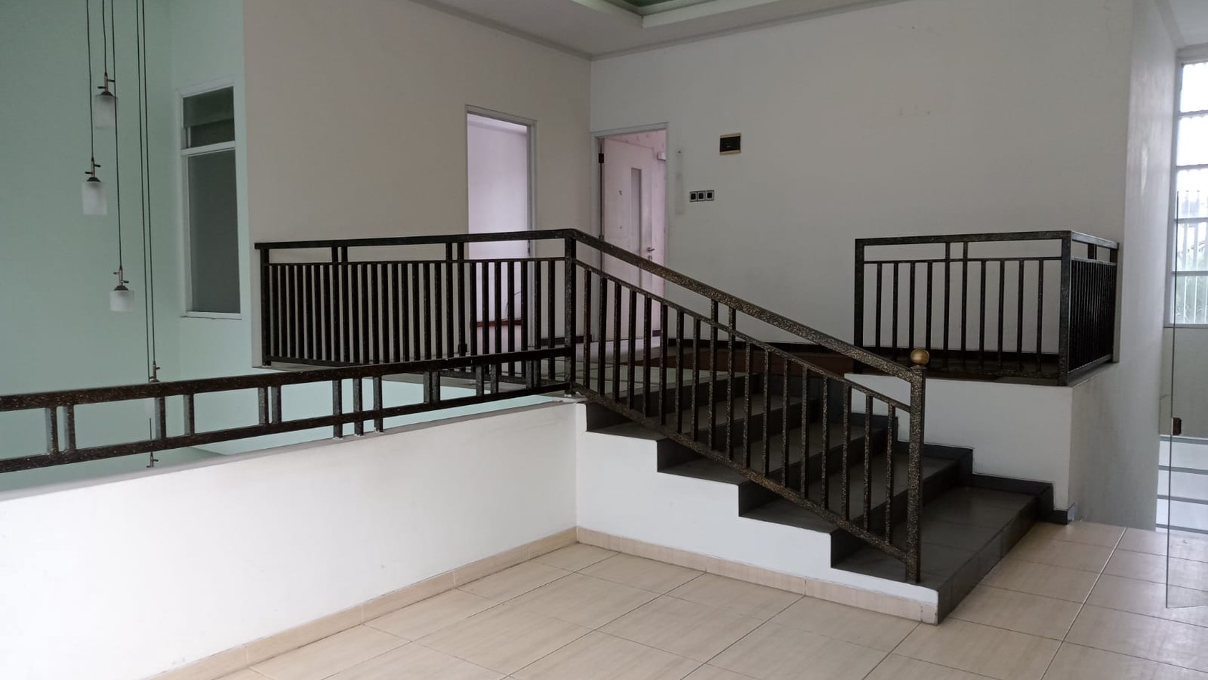 1428. Dijual Rumah Palem Selatan Pondok Tjandra Indah Waru Sidoarjo