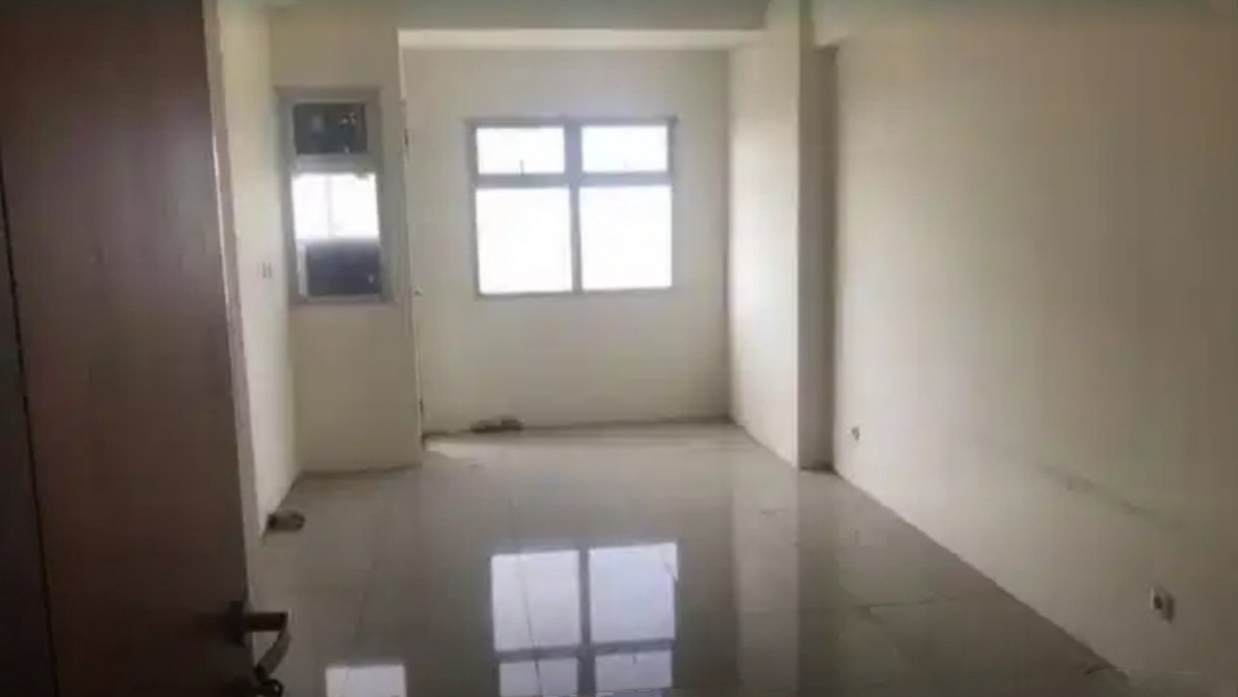 1412. Apartemen Gunawangsa MERR Tower B
