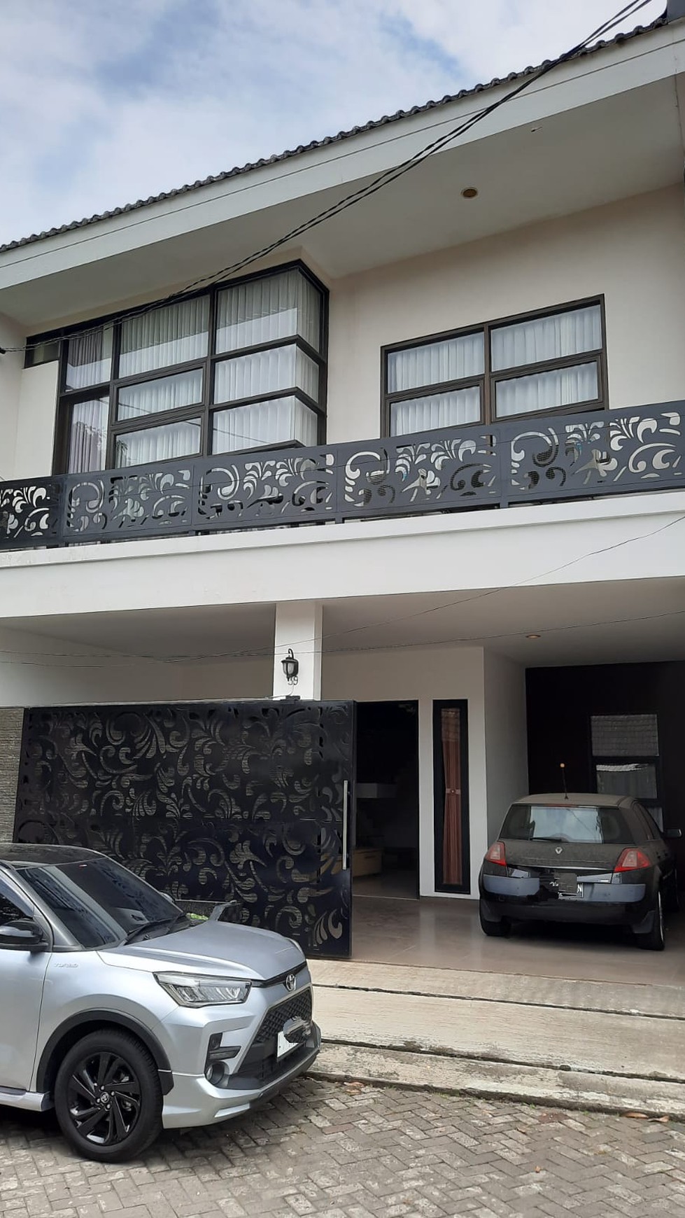 1427. Disewa Rumah Delta Tama , Delta Sari Baru