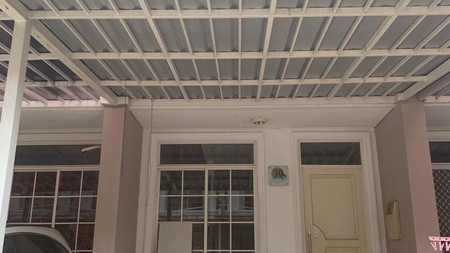 Rumah Asri Green Lake City, Cluster West Europe, 2 Kamar Tidur, Bagus Bersih