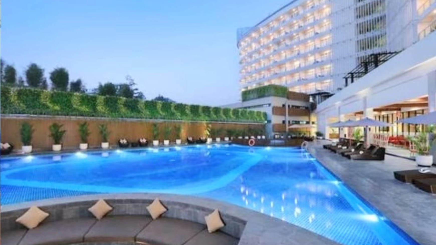 Apartemen Keren The Alana Sentul, Furnished Akses Toll Jagorawi 