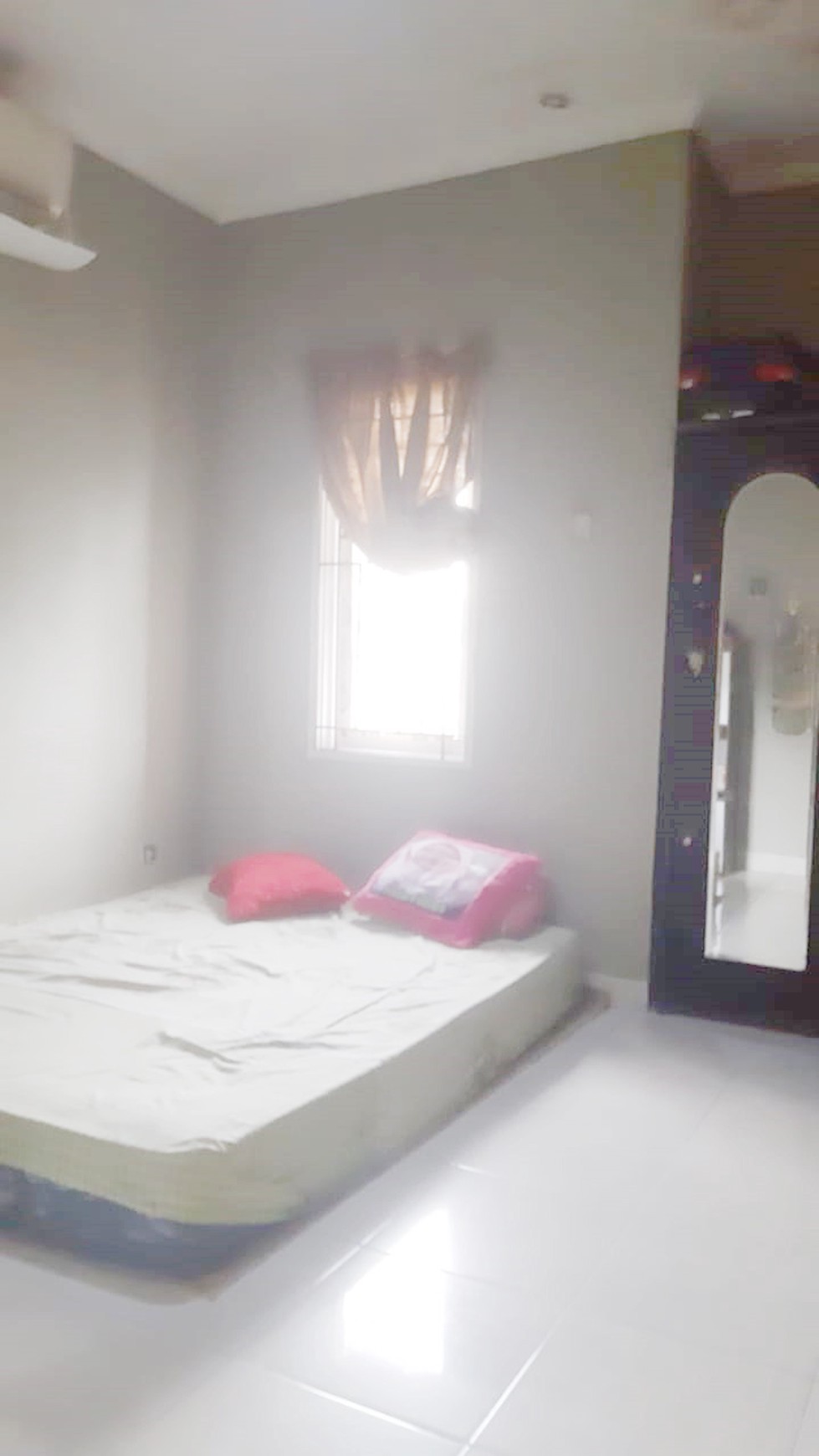 Rumah Bagus Siap Huni dan Asri di Cluster Valencia, Graha Raya, Bintaro Jaya