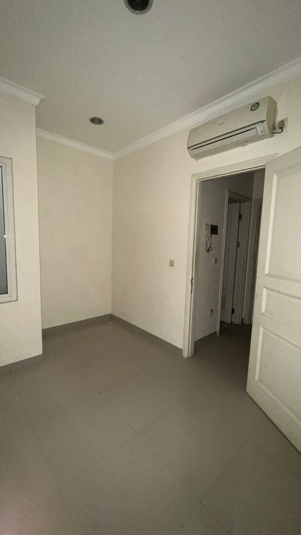 Rumah Asri Green Lake City, Cluster West Europe, 2 Kamar Tidur