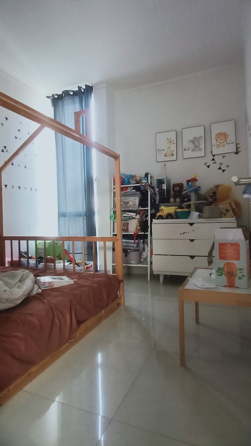 Rumah cantik siap huni di Bintaro 