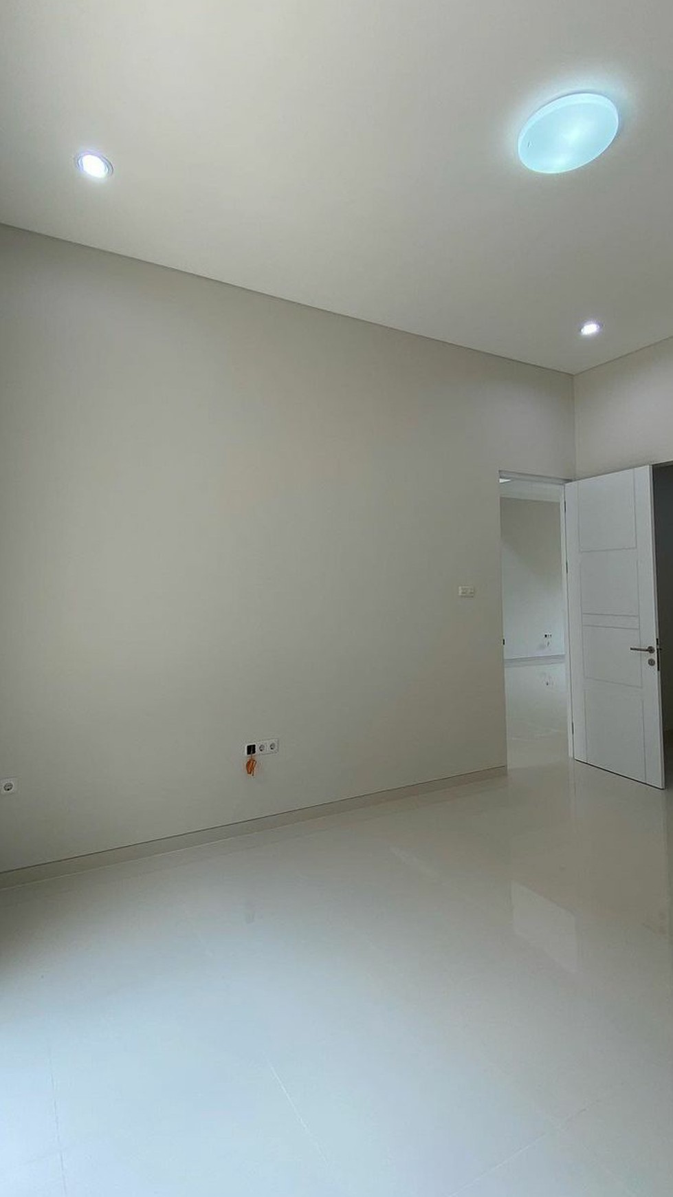 1434. DIJUAL RUMAH MULYOSARI SBY TIMUR