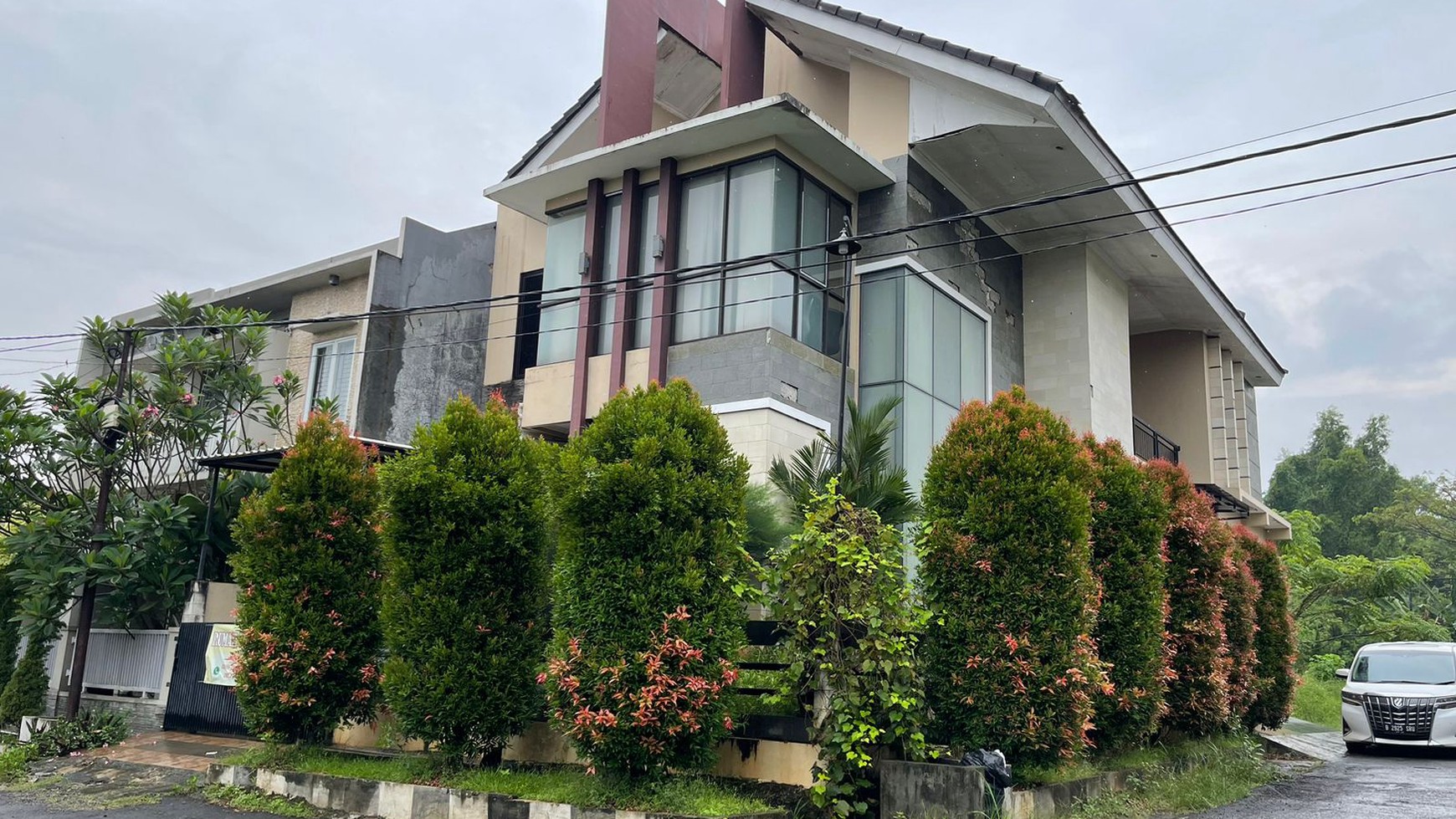 Rumah Bagus Di Graha Metro Serang, Jl Liverpool Serang Banten