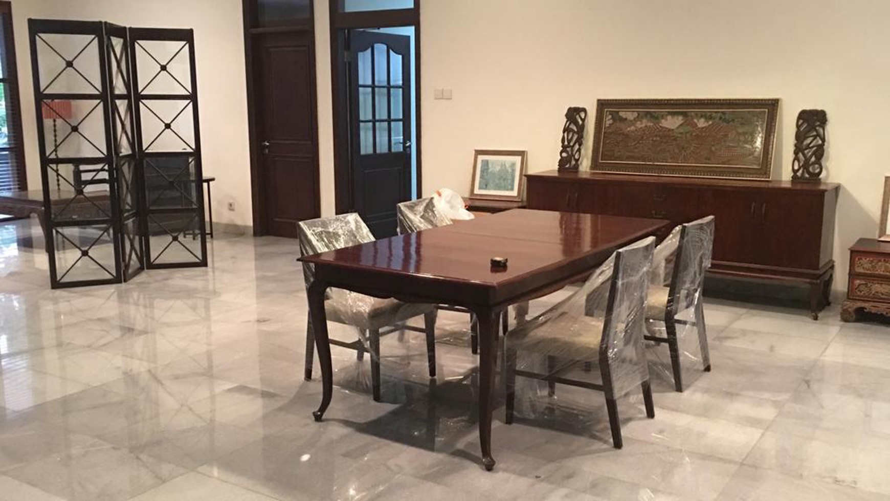 Rumah Bagus Siap Huni dan Asri di Jalan Anggur Barat, Cipete, Jakarta Selatan 