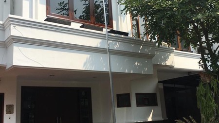 Rumah Bagus Siap Huni dan Asri di Jalan Anggur Barat, Cipete, Jakarta Selatan 