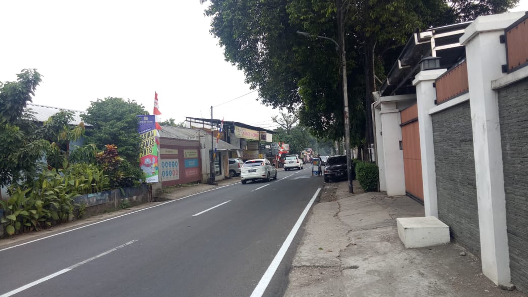 Rumah Luas Diarea Kemang, HItung Tanah Saja Dekat Gatte  JORR
