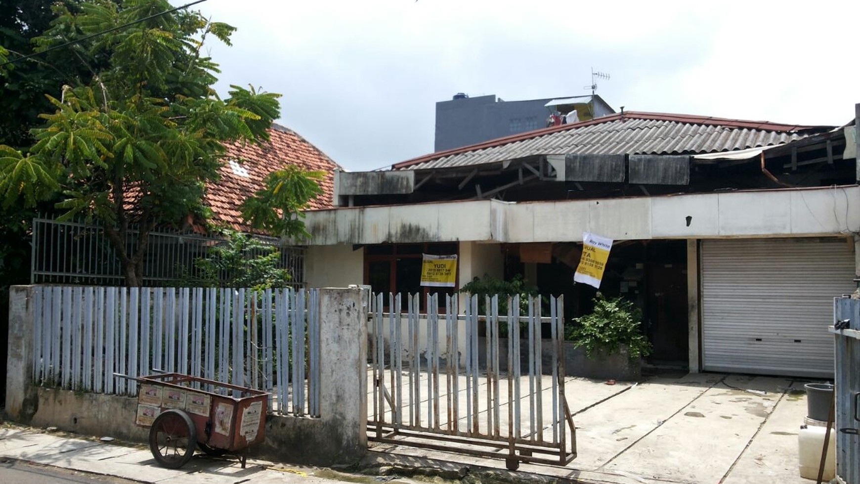 Rumah tua di Kebon Sirih Jakarta Pusat, bisa buat kantor dan tempat usaha...