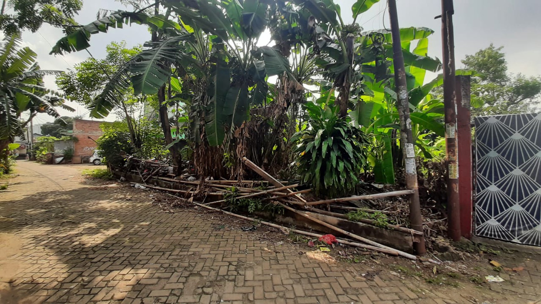 TURUN HARGA! TANAH KAVLING DI DEKAT KOMPLEK DI CIPUTAT