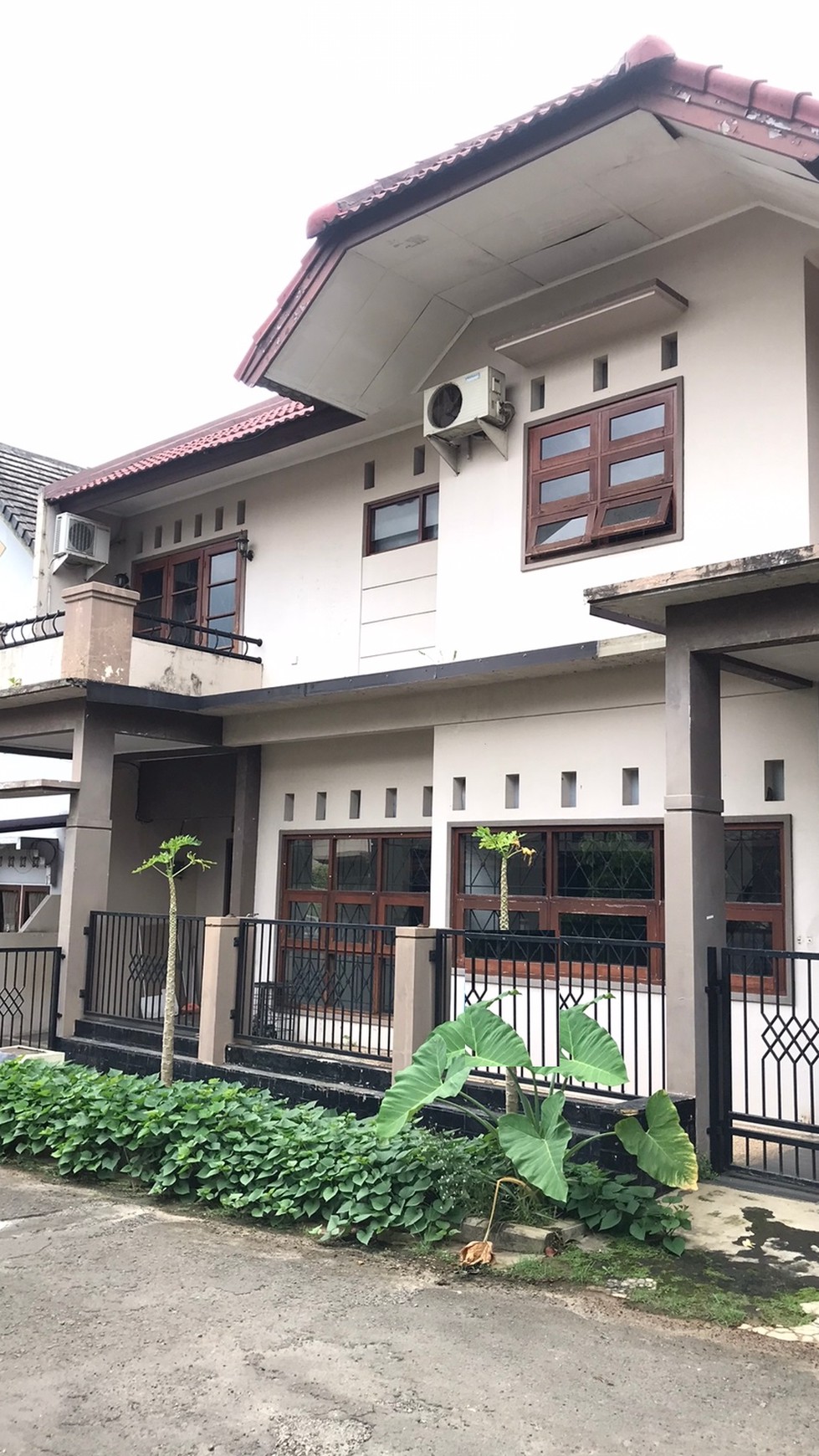 Rumah 2 lantai di sektor 5 Bintaro Jaya