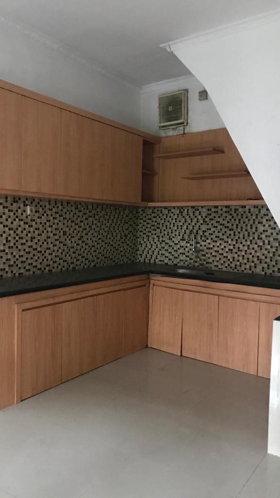 Rumah 2 lantai di sektor 5 Bintaro Jaya