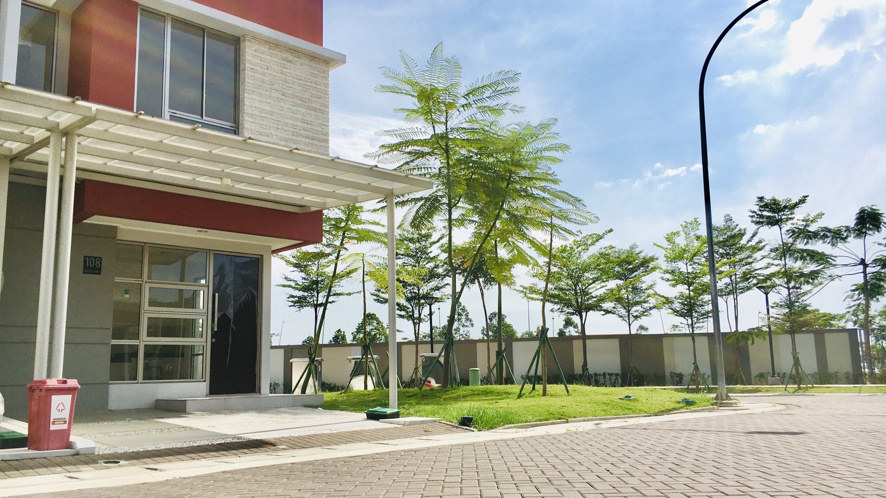 RUMAH TINGGAL DI PIK2  CLUSTER CLEVELAND