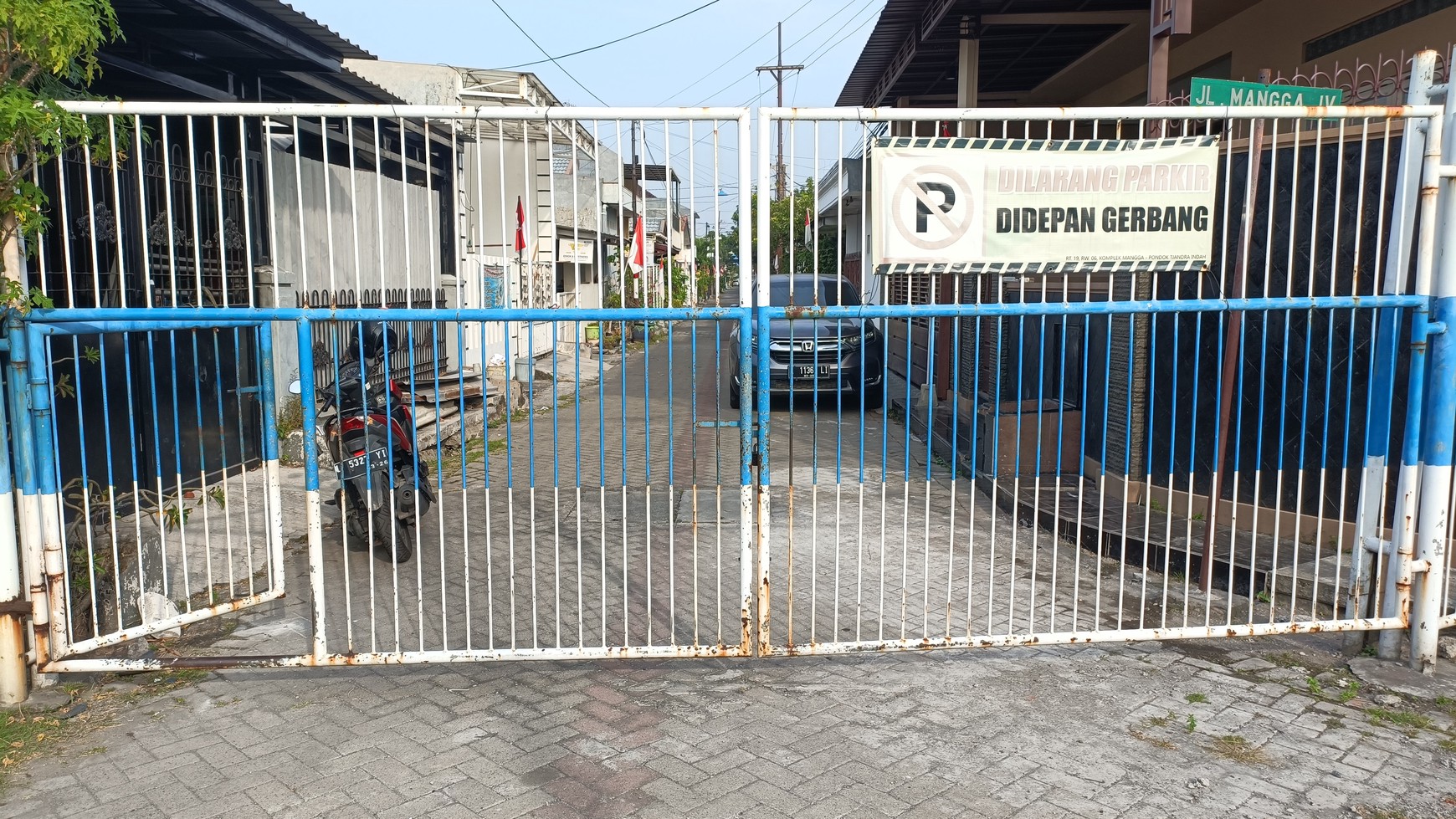 1359. Dijual Rumah Mangga IV Pondok Candra 