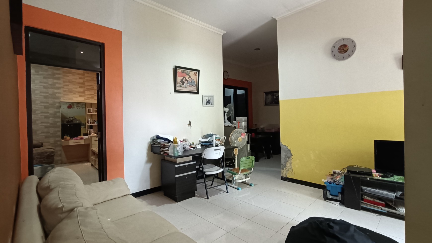 1315. Dijual Rumah Melon Selatan (South Gate) Pondok Candra Waru