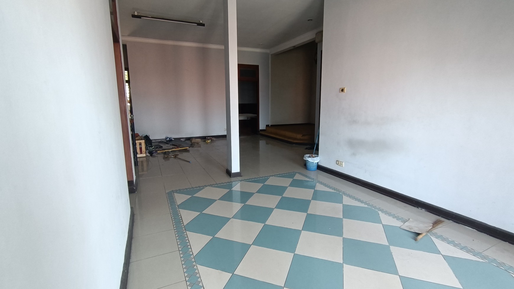 1313. Dijual Rumah di Rungkut Barata 